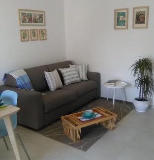 Castro Marina Apartment | Guest Rated 10/10: Appartamento Stefania with Hot Tub