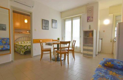 Lido di Pomposa Apartment | Welcoming Appartamento Stella: Child-Friendly Retreat