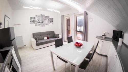 Andalo Apartment | Cozy Appartamento Stella: Child-Friendly & Guest Rated 9.2