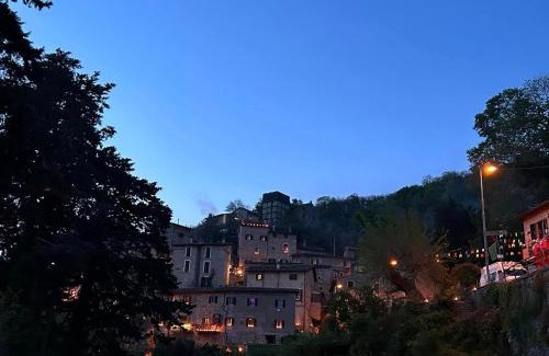 Precetto Apartment | Historic Apartment in Valle San Martino with Family Amenities