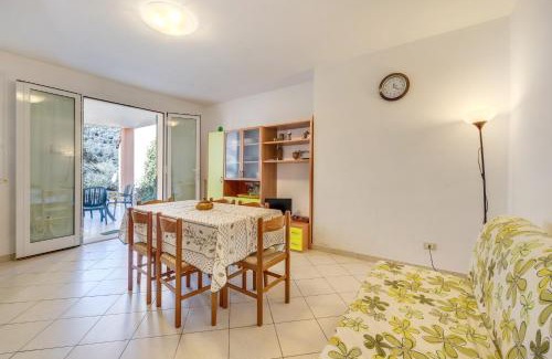 Stellanello Apartment | Family-Friendly Appartamento Succu La Taggiasca Awaits