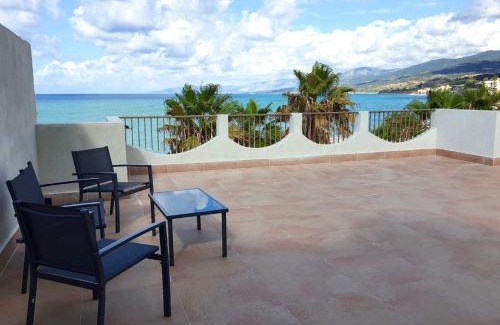 Marina di Caronia Apartment | Appartamento sul mare
