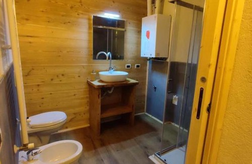 Vione Apartment | Family-Friendly Stay at Appartamento sul Ruscello - 9/10 Rated
