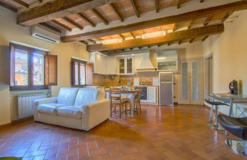 Pistoia Apartment | Perfect Appartamento sulla Sala: 4-Star, Pet-Friendly Retreat