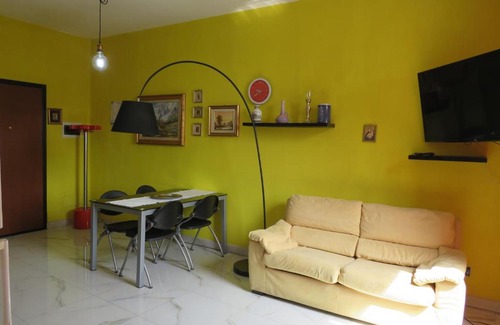 Caronno Pertusella Apartment | Appartamento tra Milano e Como