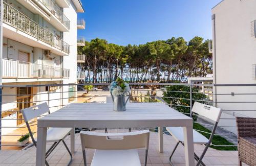 Alba Adriatica Apartment | Pet-Friendly Appartamento Timone Trilo with Sea View