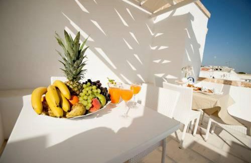 Sannicola Apartment | Elegant Appartamento Trifoglio with Ocean View Pool