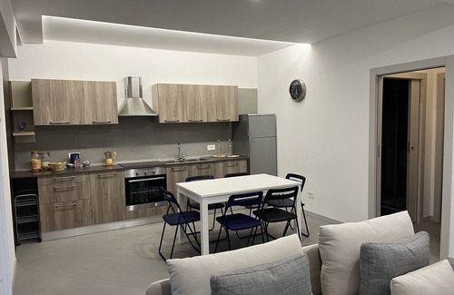 Riva del Garda Apartment | Perfect Holiday Apartment for 7 with Spa and Breakfast
