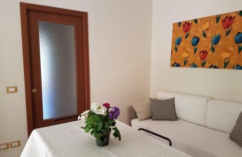 Piraino Apartment | Oceanfront Family Getaway at Appartamento Vacanza Gliaca