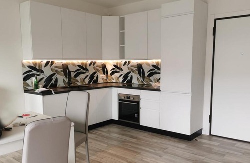 Marebello Apartment | Beautiful Appartamento Valeria: 2 Bedrooms by the Park