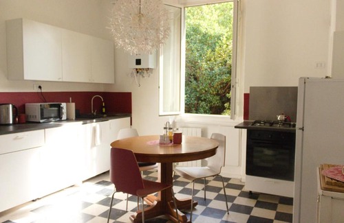 Oregina Apartment | Cozy Appartamento Verde sul Mare with Breakfast Included