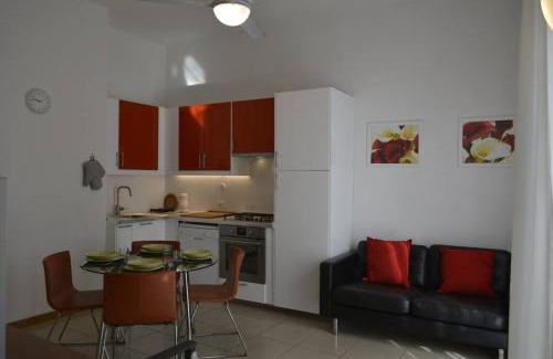 Viareggio Apartment | Appartamento Verdi: Steps from the Beach with Ocean Views