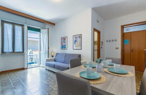 Tortoreto Lido Apartment | Pet-Friendly Retreat: Appartamento Vespucci Bilo Awaits