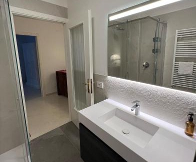 Padenghe sul Garda Apartment | Family-Friendly Retreat at Appartamento Via Antica
