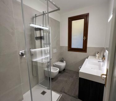 Padenghe sul Garda Apartment | Family-Friendly Retreat at Appartamento Via Antica