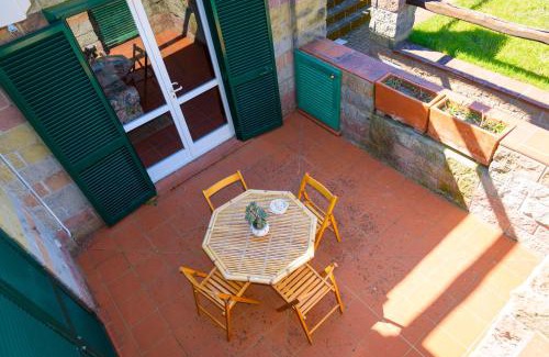 Bagnaia Apartment | Family-Friendly Retreat at Appartamento Via dei Lecci
