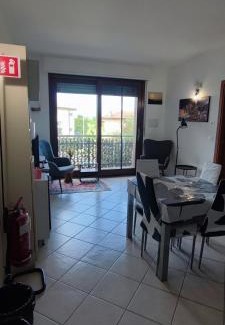 Borgatella Apartment | Family-Friendly Appartamento Via San Vitale Awaits You