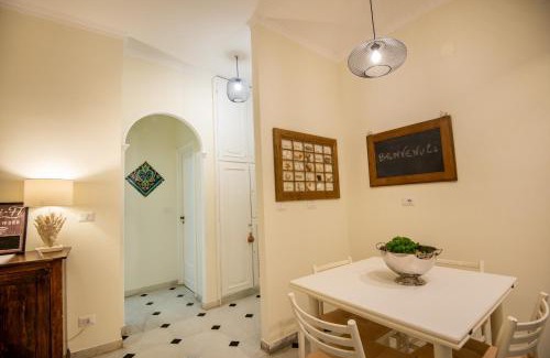 Quinto al Mare Apartment | Oceanfront Apartment in Genova Nervi with Pet-Friendly Perks