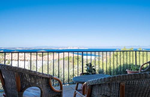 Liscia di Vacca Apartment | Scenic Appartamento Vista Mare Near Porto Cervo