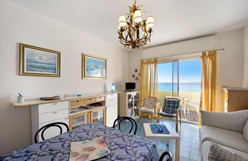 Vallecrosia Apartment | Scenic Oceanfront Apartment with Breathtaking Views