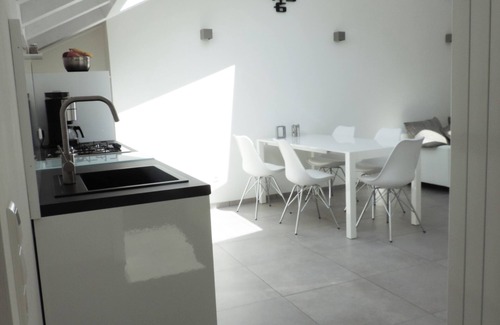 Cannobio Apartment | Experience Appartamento Vittore in Historic Old Town