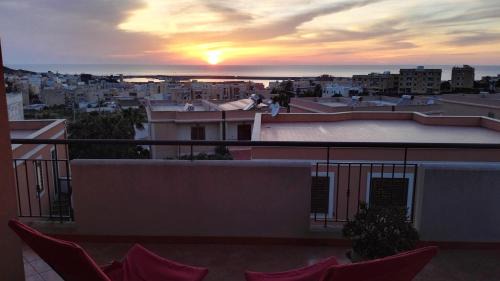 Pantelleria House | Child-Friendly Retreat: Appartamento Yucca with 9.7/10 Rating
