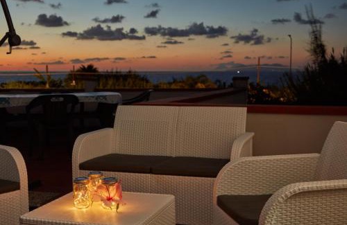 Vigliatore Apartment | Pet-Friendly Appartamento Zia Lucia with Oceanfront Views
