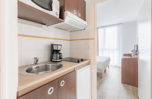 Europe Apartment | Pet-Friendly Appart’City Confort Brest with Spa & Breakfast