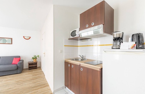 Europe Apartment | Pet-Friendly Appart’City Confort Brest with Spa & Breakfast