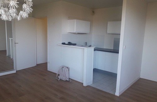 Le Chesnay Apartment | Cozy Apartment with Parking Near Versailles Equestrian Events