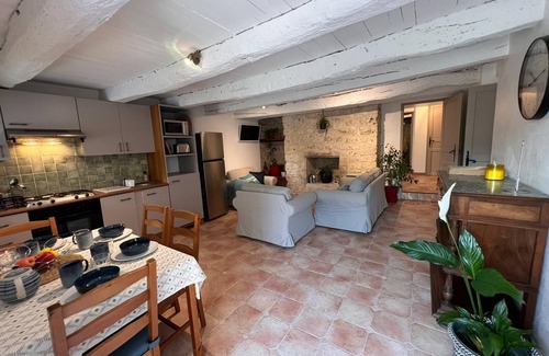 Valprionde Apartment | Charming Quercy Retreat with Private Pool Access