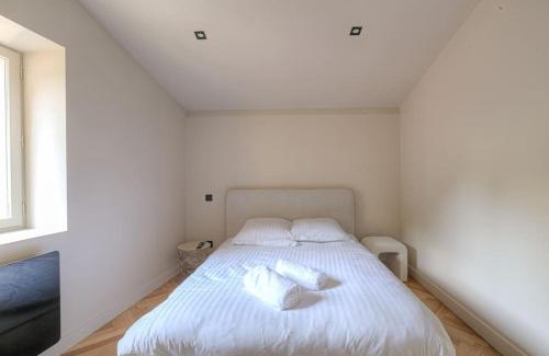 Saint-Didier-au-Mont-d'Or Apartment | Appartement T3 dans résidence calme, Saint-Didier