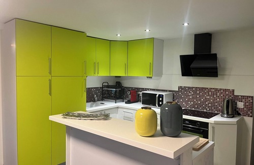 Saint-Etienne-de-Cuines Apartment | Appartement Climatisé de 95 Mètres Carrés à Saint Étienne de Cuines