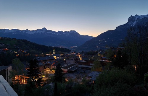 Saint-Gervais-les-Bains Apartment | Superb Mountain Balcony Apartment with Pool & Pet Friendly