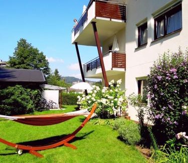 Krumpendorf am Woerther See Apartment | Oceanfront Appartements Margot - Guest Rated 9/10