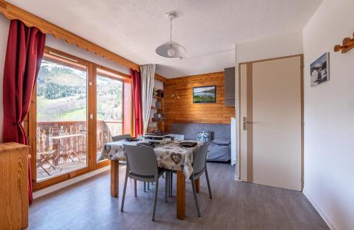 Saint-Francois-Longchamp Apartment | Pet and Child Friendly Appartement St François Longchamp