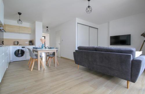 Saint-Gilles-Croix-de-Vie Apartment | Oceanfront Retreat at La Goelette - Guest Rated 9/10