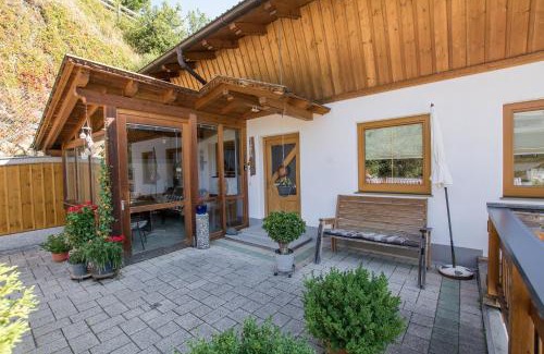 Hopfgarten in Defereggen Apartment | Highly Rated Appartement Gsaller - Family-Friendly Retreat