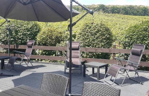 Schweigen-Rechtenbach Apartment | Cozy Apartment with Ocean View - Gästehaus am Sonnenberg