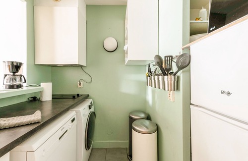 Bailly-Romainvilliers Apartment | Inviting Appartement Collodi - Welkeys: Pet Friendly Retreat
