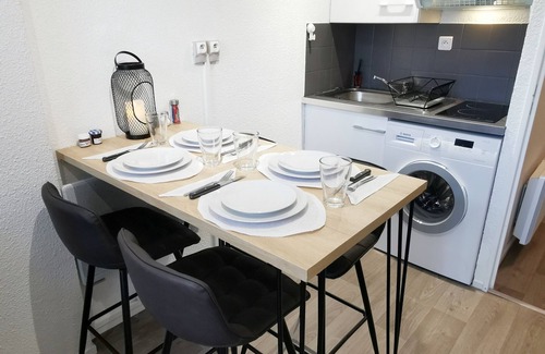 Vendee Apartment | Seaside Apartment in Saint Hilaire de Riez with Breakfast