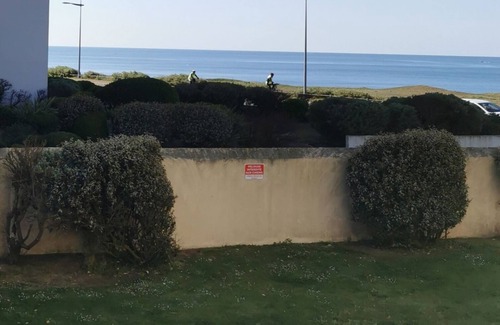 Vendee Apartment | Seaside Apartment in Saint Hilaire de Riez with Breakfast