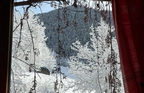 Sainte-Foy-Tarentaise Ski Chalet | Stay in an Authentic Chalet with Breakfast & Family Amenities