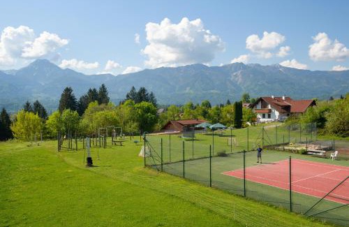 Drobollach am Faakersee Apartment | Oceanfront Appartement Haus Drobollach with Great Reviews