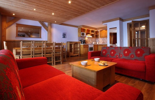 Arc-2000 Condo | Cozy Apartment with Pool & Spa in Station Center