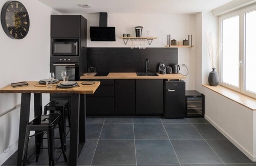 Charleville-Mezieres Apartment | Relaxing Wellness Apartment with Sauna and Hot Tub