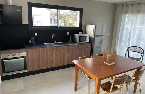 Saint-Laurent-d'Aigouze House | Modern Apartment in the Heart of Camargue – Rated 9.3/10