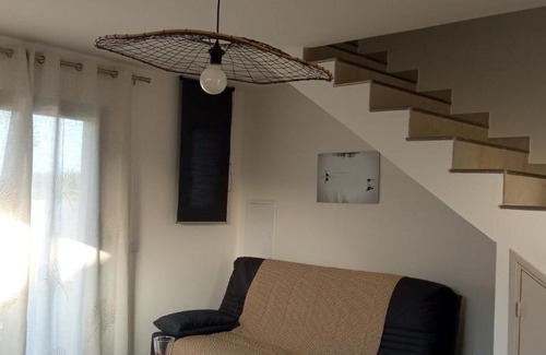 Saint-Laurent-d'Aigouze House | Modern Apartment in the Heart of Camargue – Rated 9.3/10