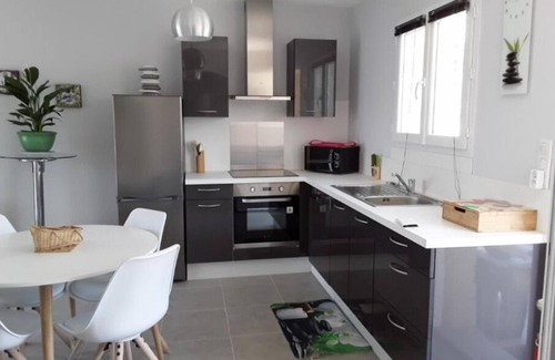 Santʼ Andrea-dʼOrcino Apartment | Cozy Appartement Orchidée Rose - Family-Friendly Stay