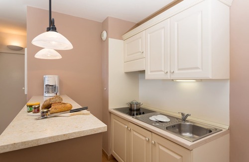 Saumane-de-Vaucluse Condo | Appartement moderne et lumineux 4p, accès piscine!
